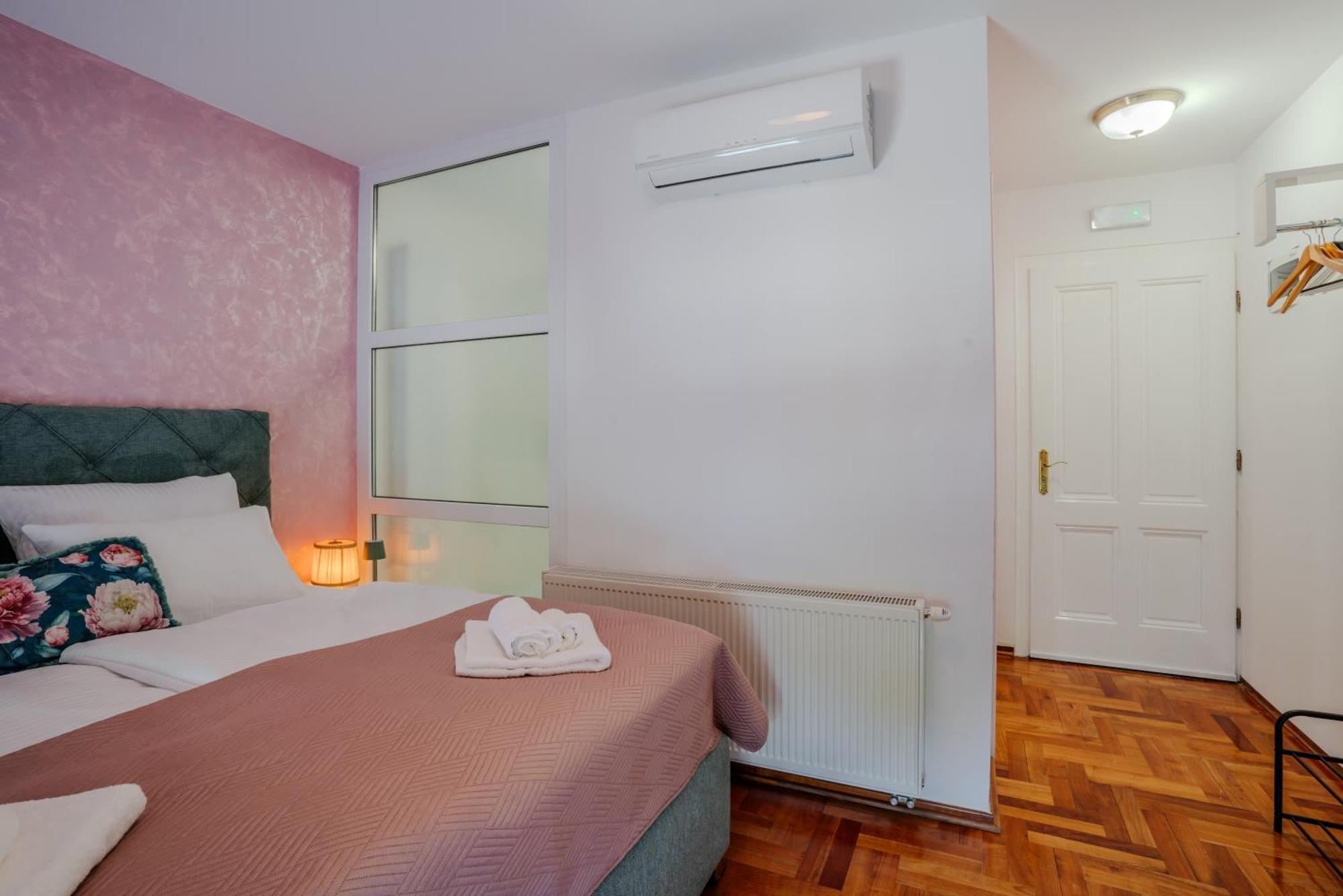 Vila Rosa Vukovar Extérieur photo