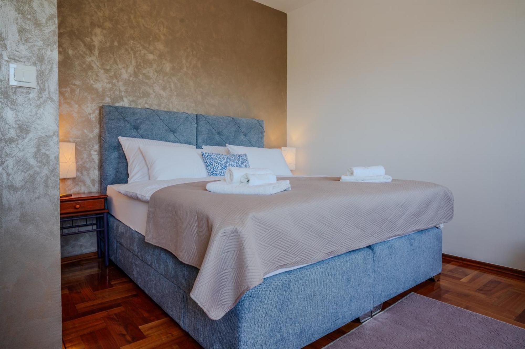 Vila Rosa Vukovar Extérieur photo